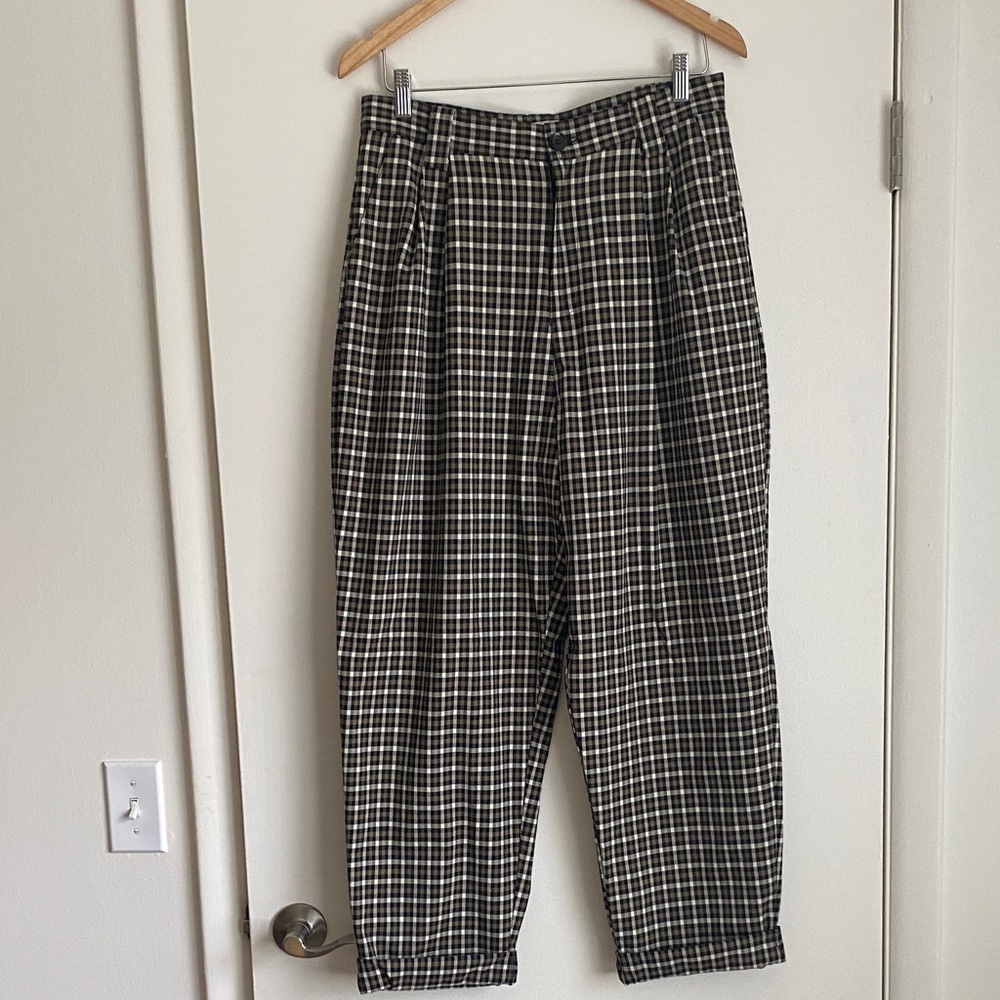 Top Shop women’s plaid pants. Black and brown